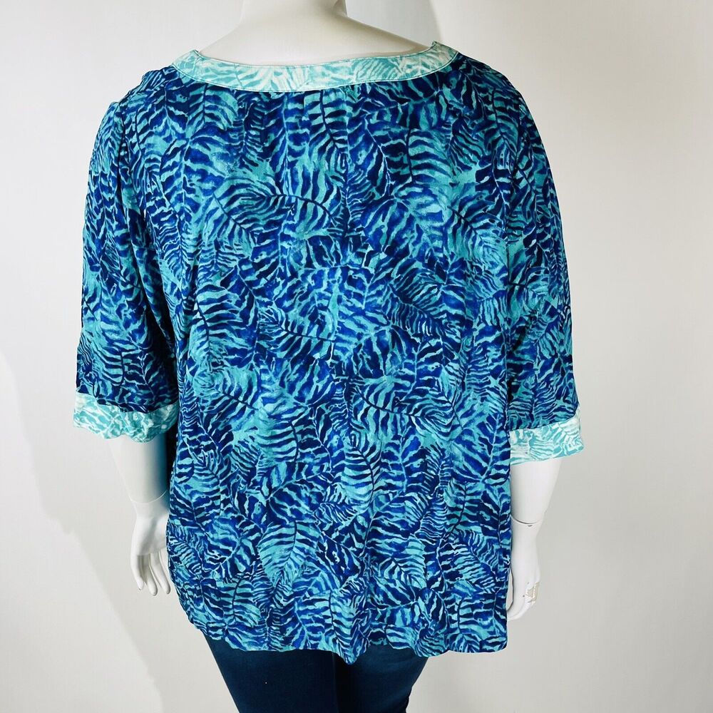 Catherines Womans Sz 2XWP Petite Blouse V Neck Blue Green Floral Short Sleeve - Picture 6 of 8